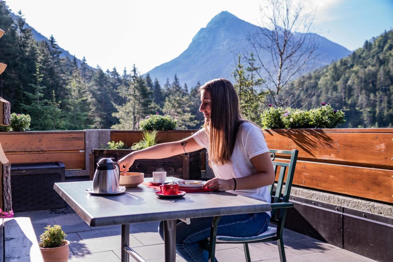 Hotel Garni Isarlodge Wiesenhof Scharnitz Exterior photo