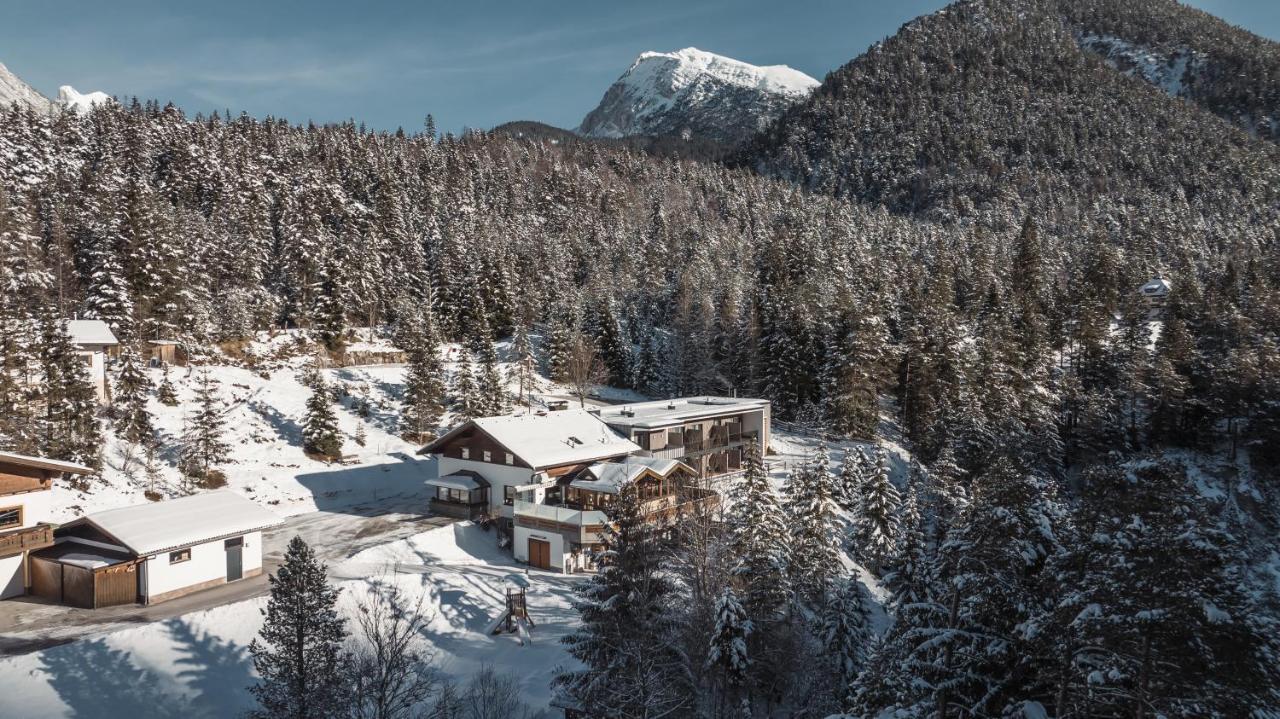 Hotel Garni Isarlodge Wiesenhof Scharnitz Exterior photo