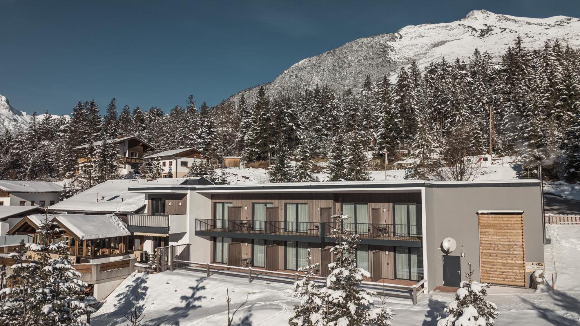 Hotel Garni Isarlodge Wiesenhof Scharnitz Exterior photo